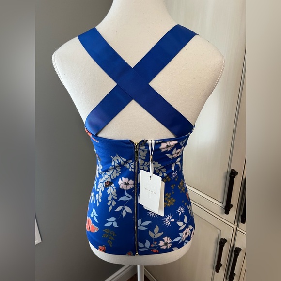 ๐ Ted Baker Kyoto Gardens Cross-over Top - Picture 5 of 17